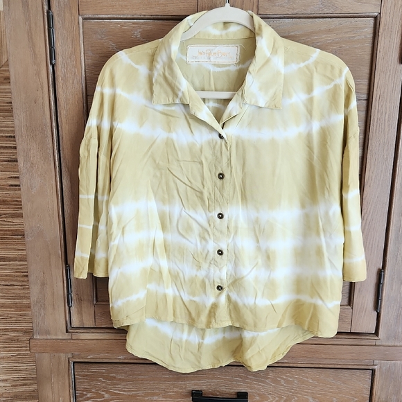 Jen's Pirate Booty Free People Yellow Tie Dye Button Down Top - Picture 1 of 5